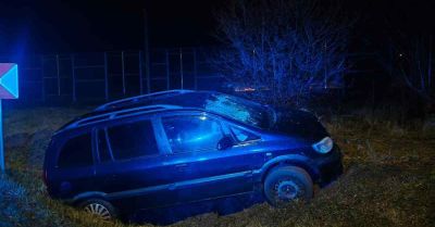 Nietrzeźwy z cofniętymi prawami wjechał do rowu